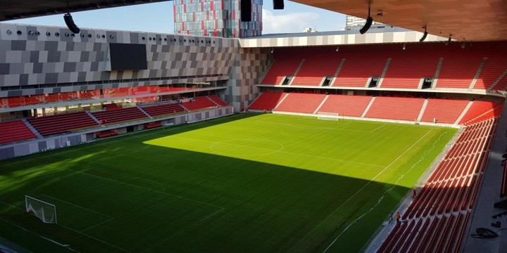 Náhoda? Futbalový štadión v Albánsku akoby z oka vypadol tomu trnavskému